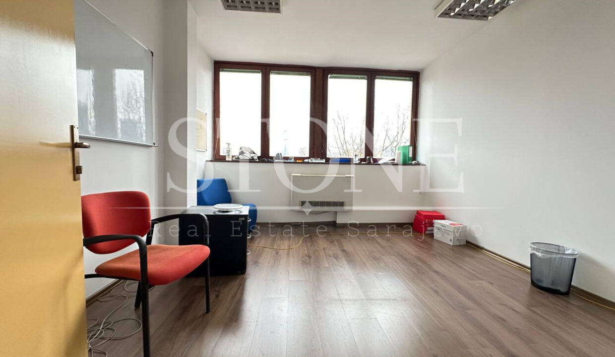 najam_kanerariski _prostor_grbavica_202m2_sarajevo_09