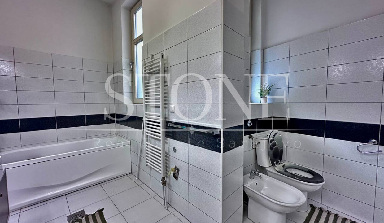 for_rent_three_bedrooms_apartment_najam_trosoban_stan_centar_sarajevo_06